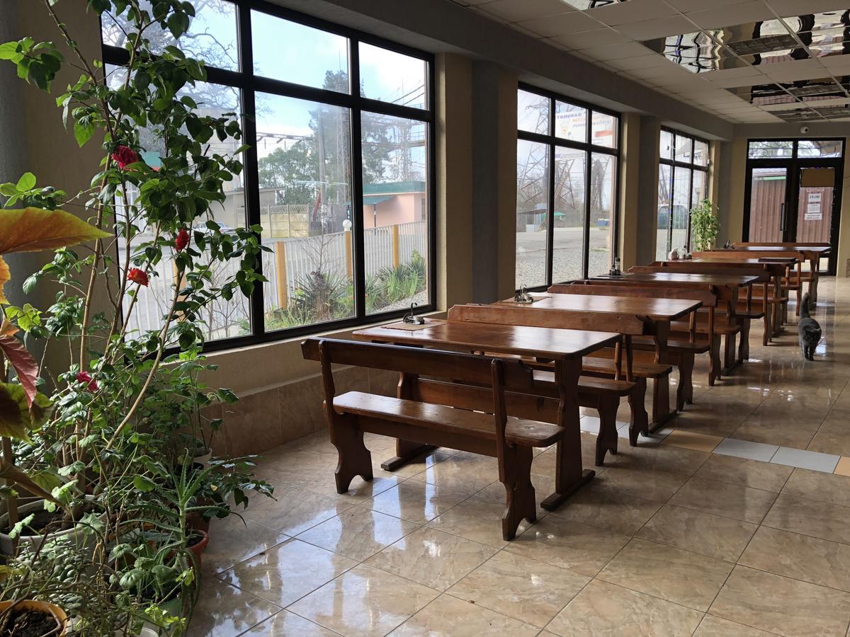 بيزوندا Cafe-Hotel Assir المظهر الخارجي الصورة